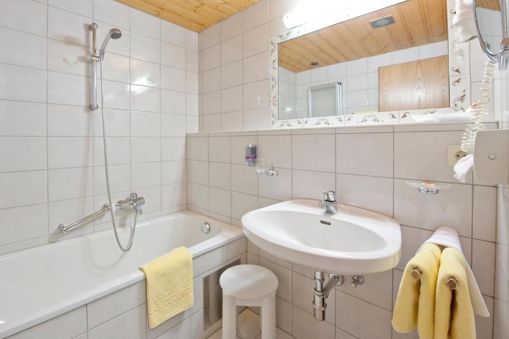 Hotel Jagdhof Bed & Breakfast Обергургль Номер фото