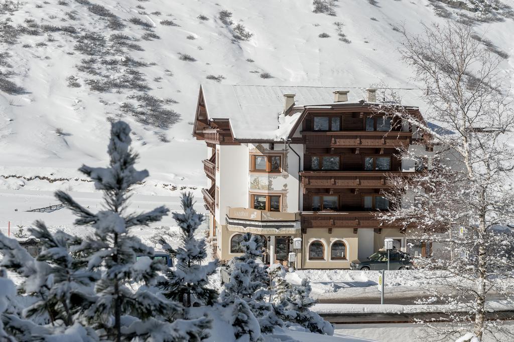 Hotel Jagdhof Bed & Breakfast Обергургль Экстерьер фото