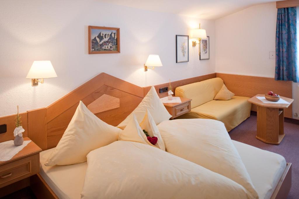Hotel Jagdhof Bed & Breakfast Обергургль Номер фото